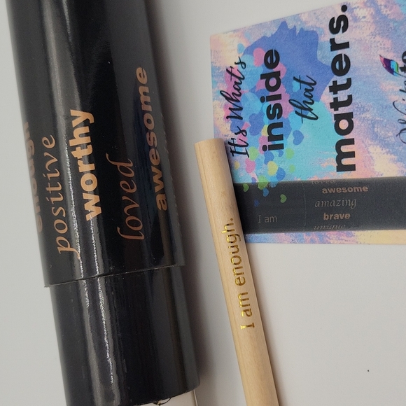 Empowerment Pencils ✏️ a set of 12 pencil crayons with affirmations. - Picture 3 of 6